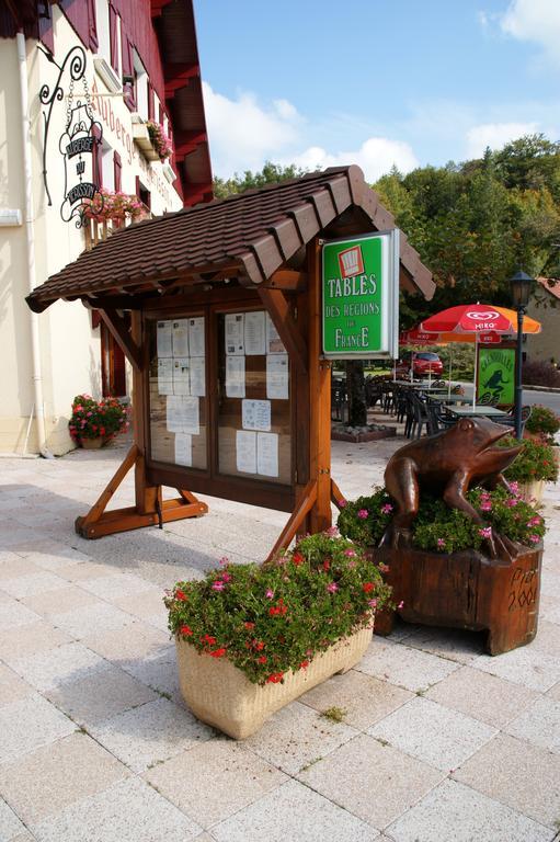 Auberge Du Herisson La Chaux-du-Dombief Kültér fotó