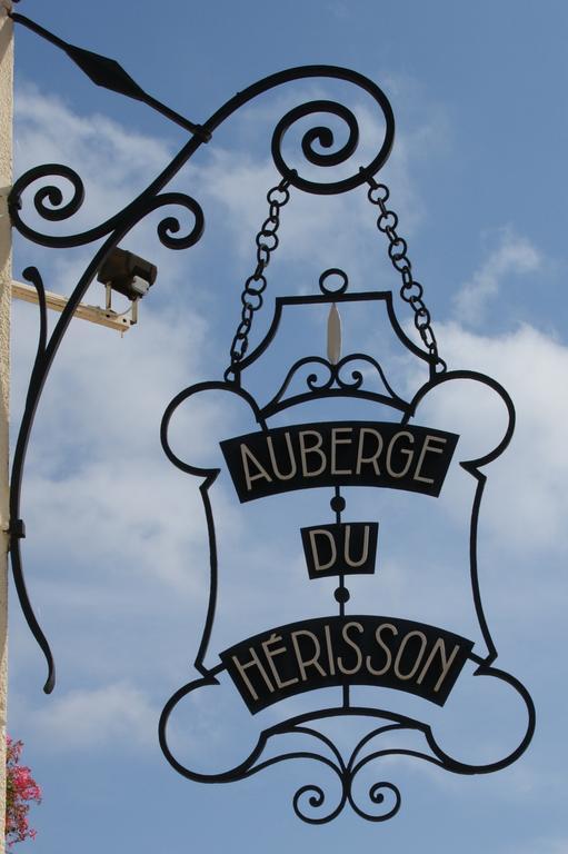 Auberge Du Herisson La Chaux-du-Dombief Kültér fotó