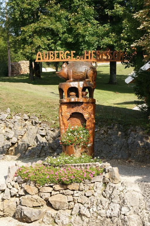 Auberge Du Herisson La Chaux-du-Dombief Kültér fotó