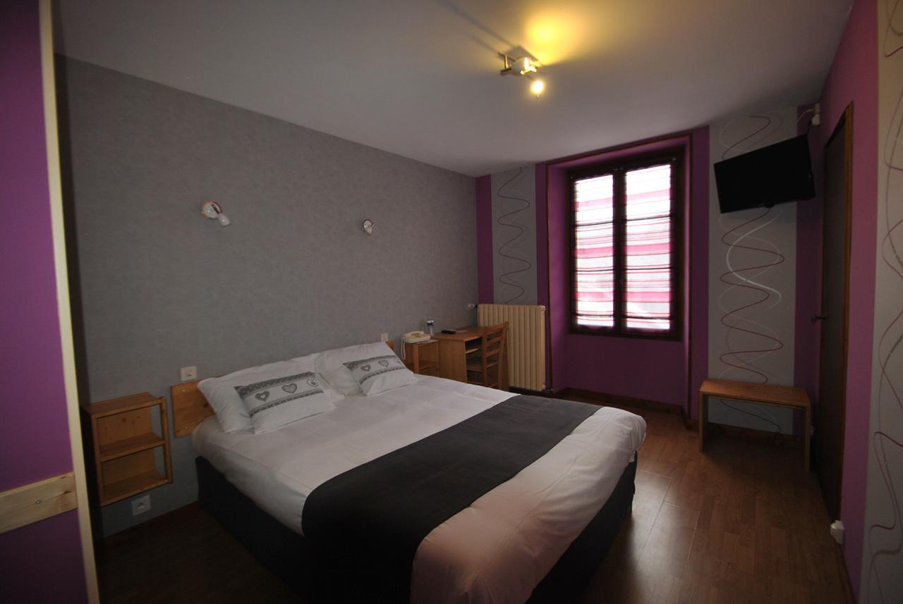 Auberge Du Herisson La Chaux-du-Dombief Kültér fotó