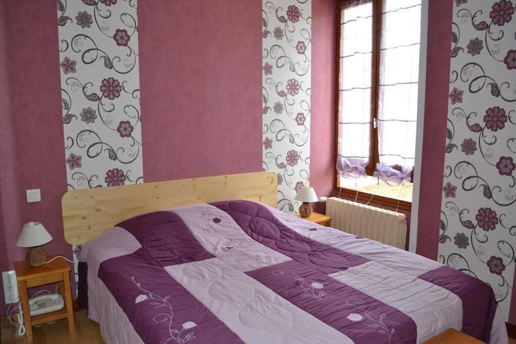 Auberge Du Herisson La Chaux-du-Dombief Kültér fotó